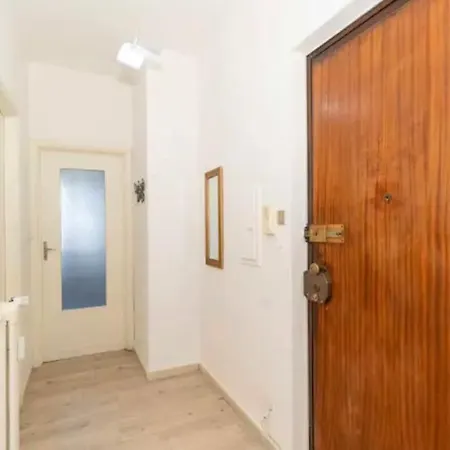 Flat Strategic Position Apartament Turyn