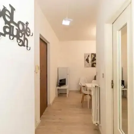 Flat Strategic Position *