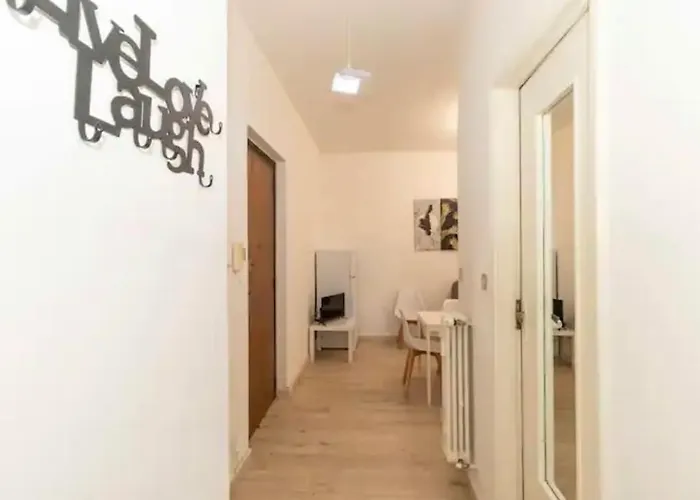 Flat Strategic Position *